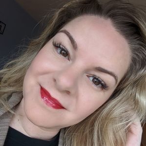 Meet your Posher, Alison